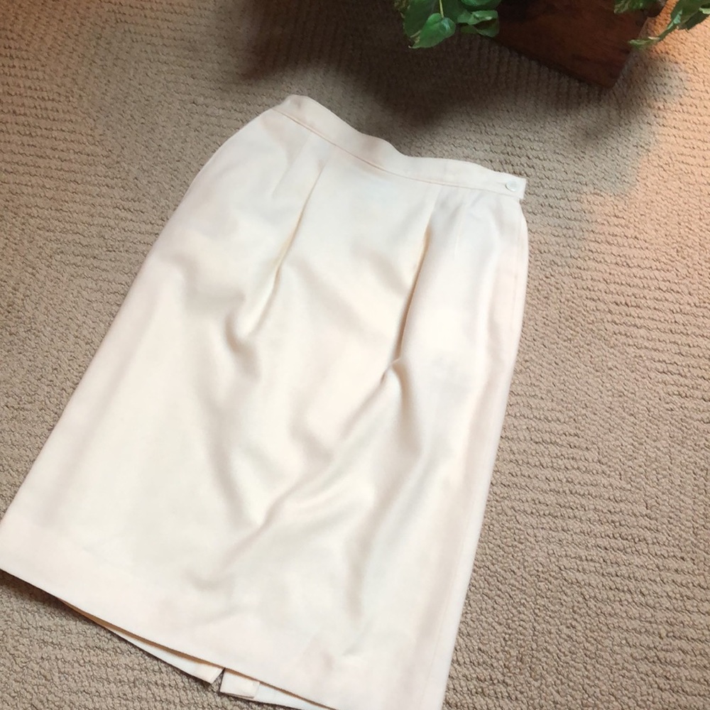Pendleton Cream Single-Button Blazer - Picture 10 of 15
